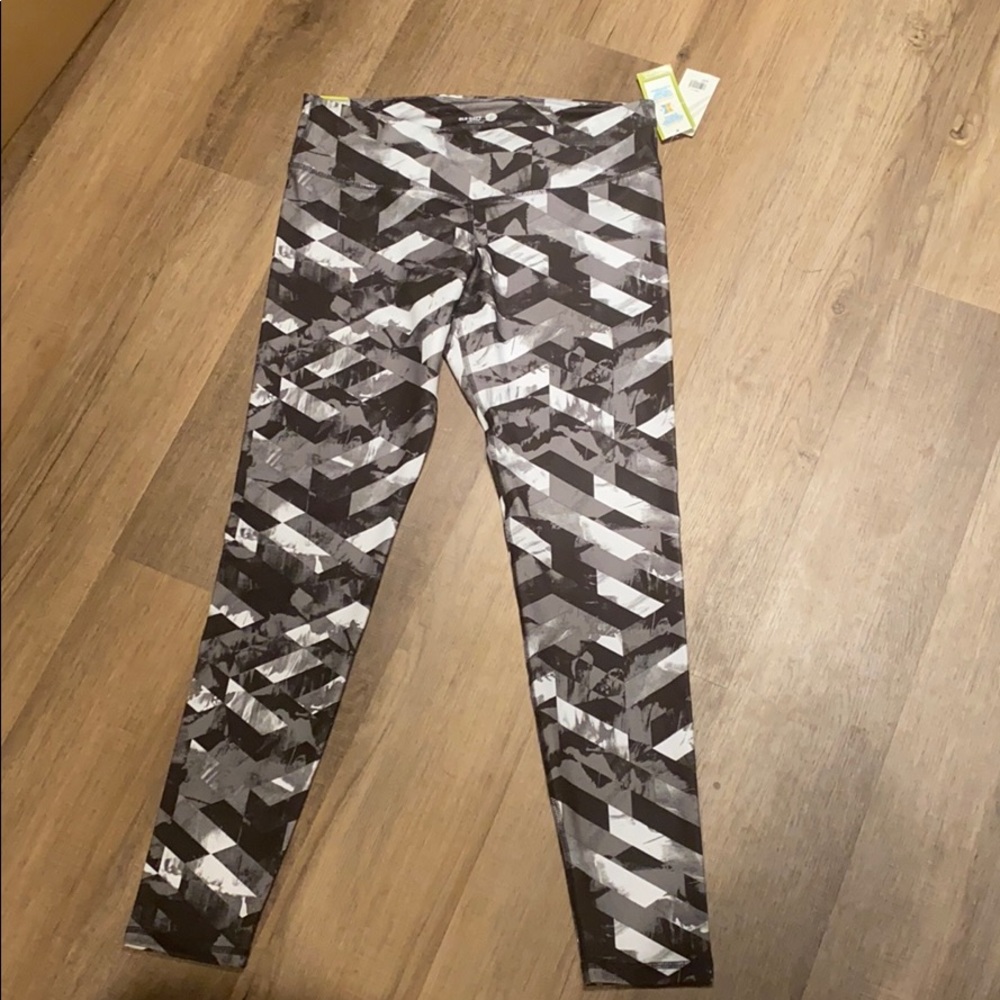 Old Navy active compression leggings